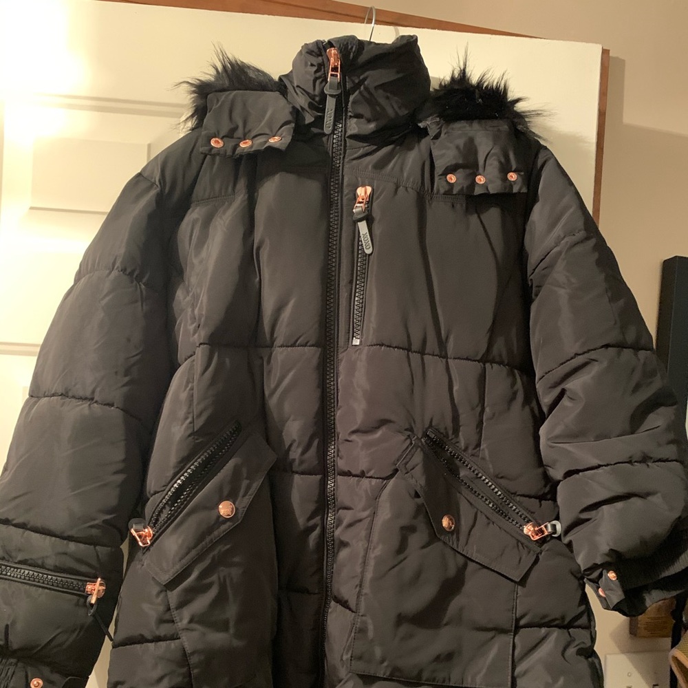 Black puffer jacket